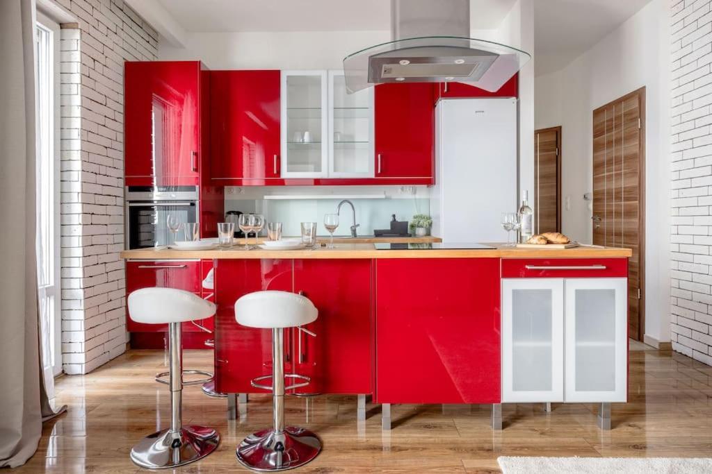 Relaxing Spacious Balcony Super Near Opera Apartament